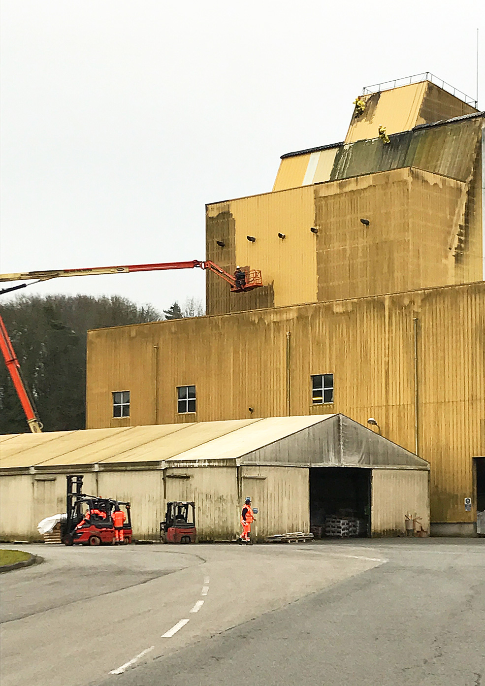 Nettoyage haute pression en nacelle et sur cordes